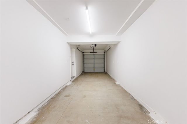 11313 Collins Street 11313-1, North Hollywood, CA 91601