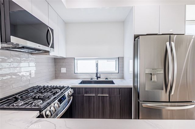 11313 Collins Street 11313-1, North Hollywood, CA 91601