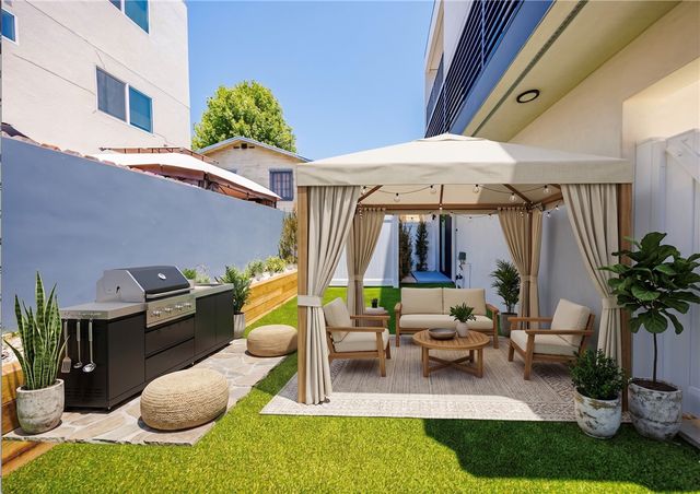 11313 Collins Street 11313-1, North Hollywood, CA 91601