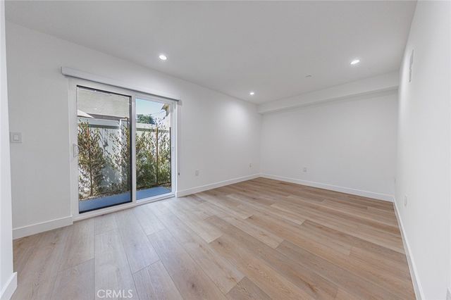 11313 Collins Street 11313-1, North Hollywood, CA 91601