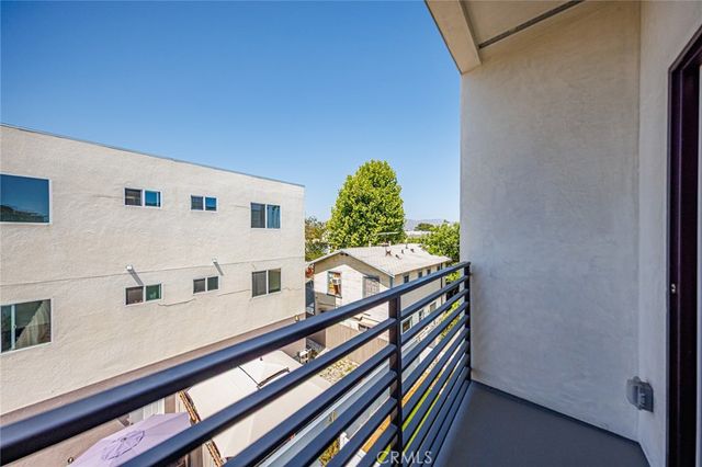 11313 Collins Street 11313-1, North Hollywood, CA 91601