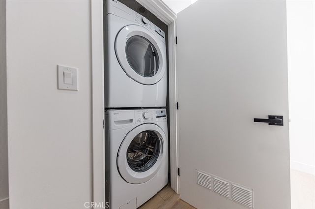 11313 Collins Street 11313-1, North Hollywood, CA 91601