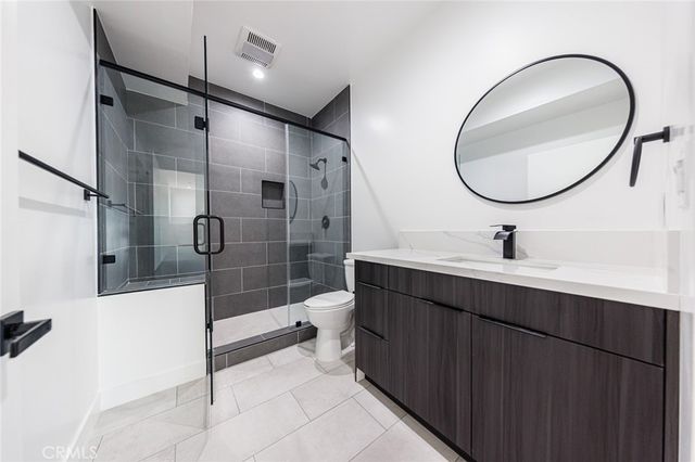 11313 Collins Street 11313-1, North Hollywood, CA 91601