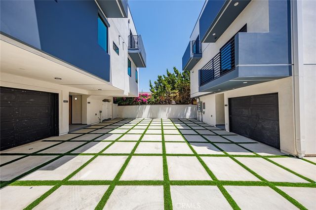 11313 Collins Street 11313-1, North Hollywood, CA 91601