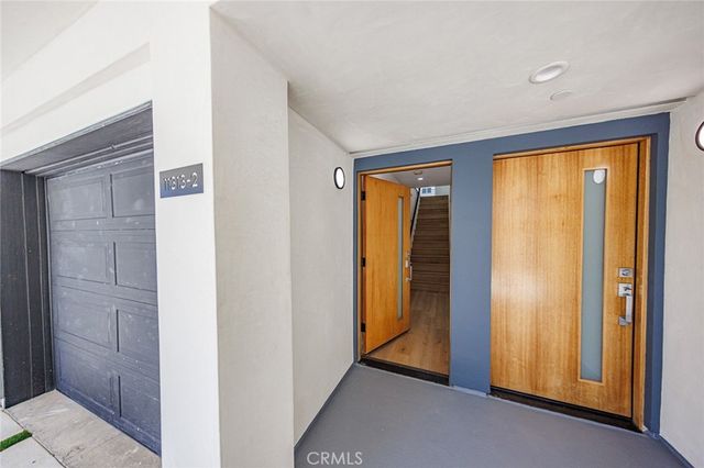 11313 Collins Street 11313-1, North Hollywood, CA 91601