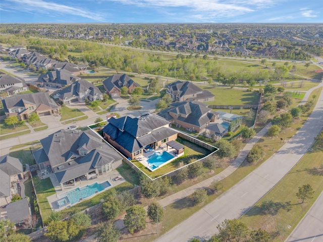 28334 Sparkling Brook Lane, Fulshear, TX 77441
