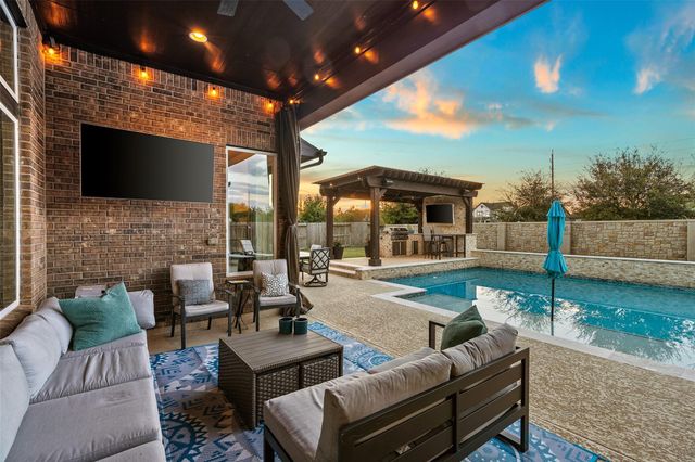 28334 Sparkling Brook Lane, Fulshear, TX 77441