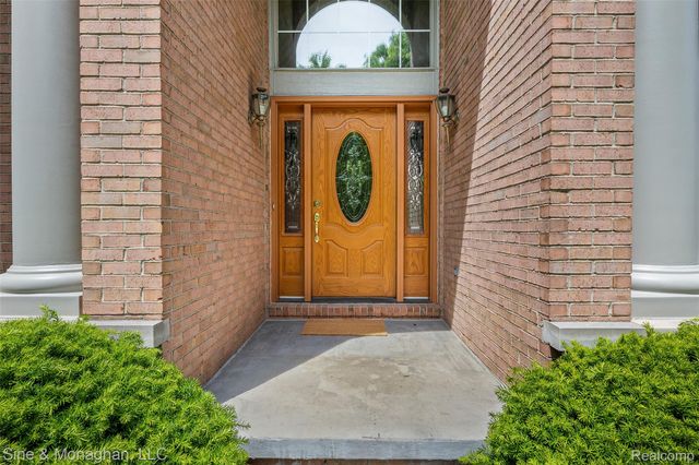 48322 Antique Road, Canton Charter Township, MI 48187