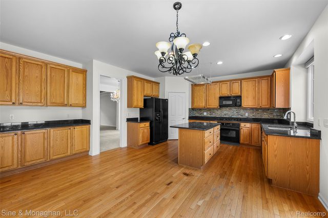 48322 Antique Road, Canton Charter Township, MI 48187