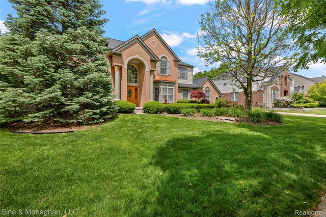 48322 Antique Road, Canton Charter Township, MI 48187
