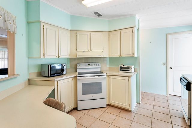 50018 Hacha Bay, Boynton Beach, FL 33436