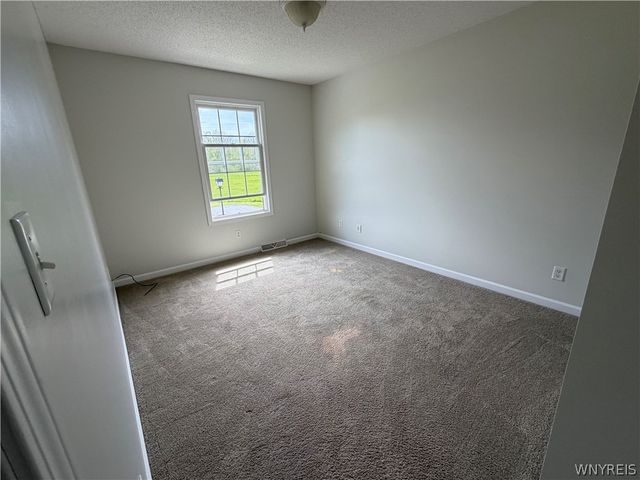 579 Homestead Drive, North Tonawanda, NY 14120