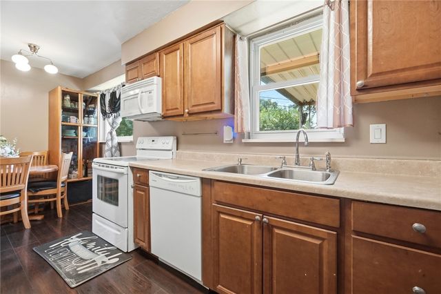 2313 Candlewood Drive, Kettering, OH 45419