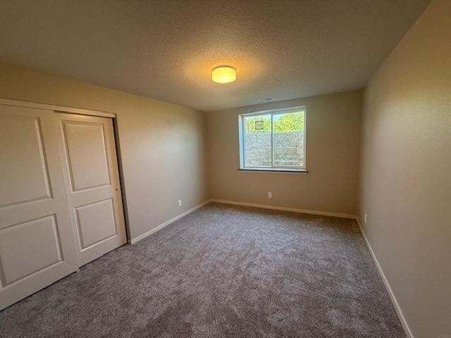 2813 Autumn Woods Drive, Cedar Falls, IA 50613