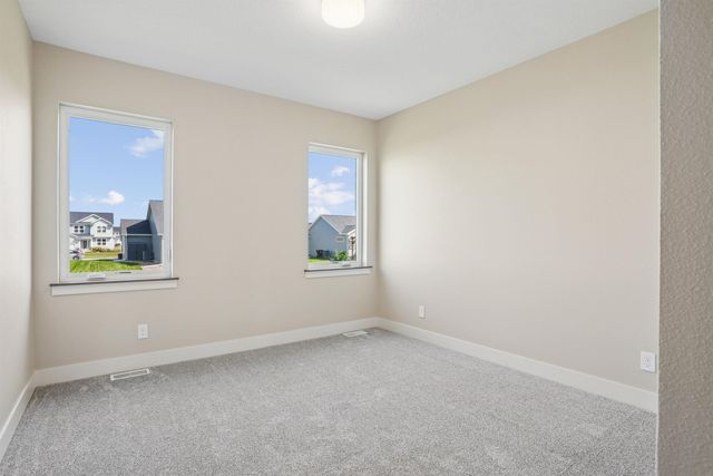 2813 Autumn Woods Drive, Cedar Falls, IA 50613