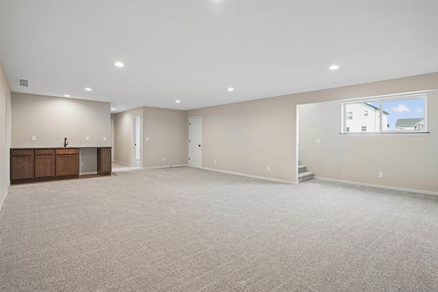 2813 Autumn Woods Drive, Cedar Falls, IA 50613