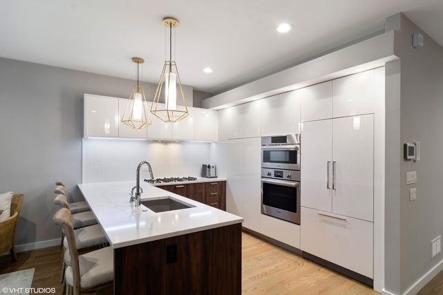 2703 N Halsted Street 2, Chicago, IL 60614