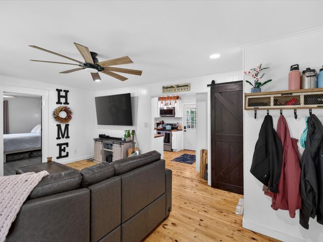 425 Halls Mill Rd, Shelbyville, TN 37160