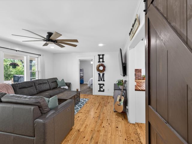 425 Halls Mill Rd, Shelbyville, TN 37160