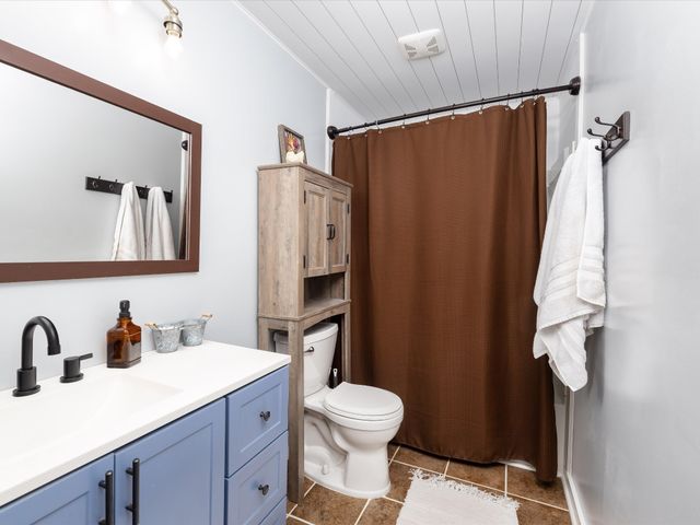 425 Halls Mill Rd, Shelbyville, TN 37160