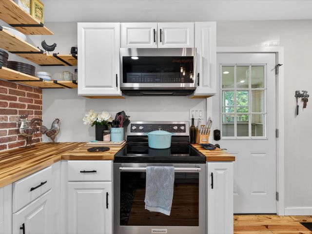 425 Halls Mill Rd, Shelbyville, TN 37160