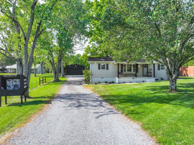 425 Halls Mill Rd, Shelbyville, TN 37160