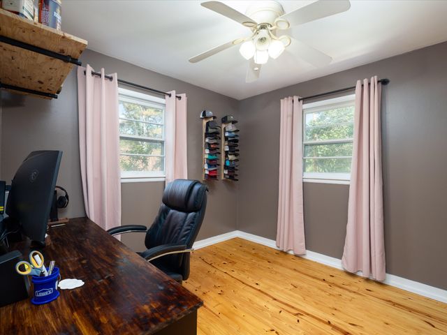 425 Halls Mill Rd, Shelbyville, TN 37160