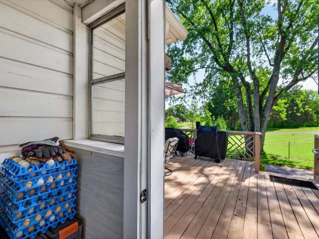 425 Halls Mill Rd, Shelbyville, TN 37160
