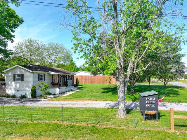 425 Halls Mill Rd, Shelbyville, TN 37160