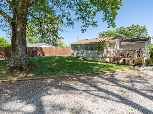 425 Halls Mill Rd, Shelbyville, TN 37160