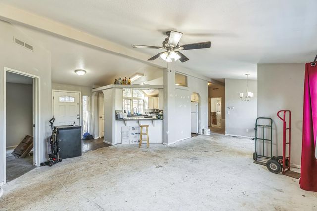 15561 Ballantree Ln, Grass Valley, CA 95949