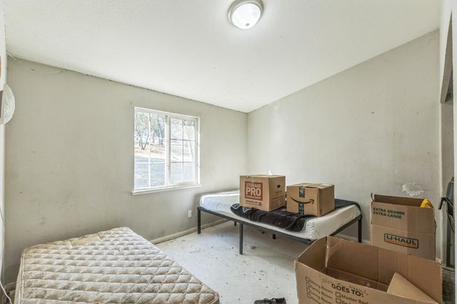 15561 Ballantree Ln, Grass Valley, CA 95949