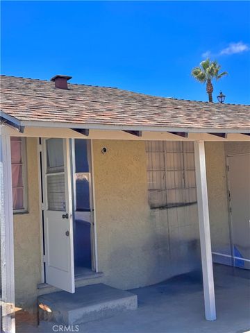2476 Congress St., San Diego, CA 92110