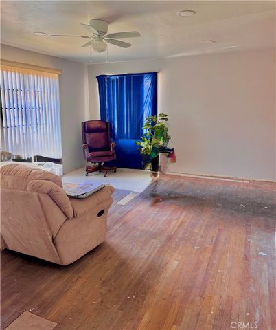 2476 Congress St., San Diego, CA 92110