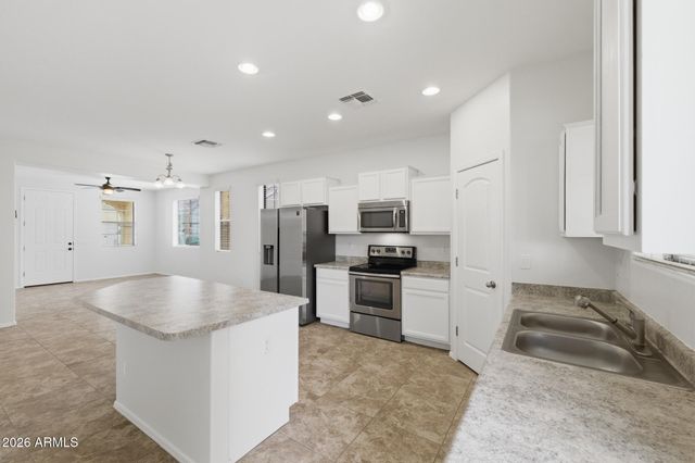 1739 S DESERT VIEW Place, Apache Junction, AZ 85120