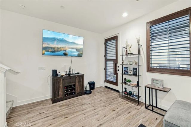 2520 Valentina 6, Commerce, CA 90040