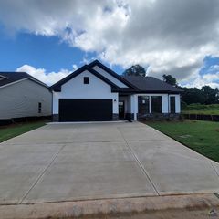 118 Bramblewood Way, Perry, GA 31069