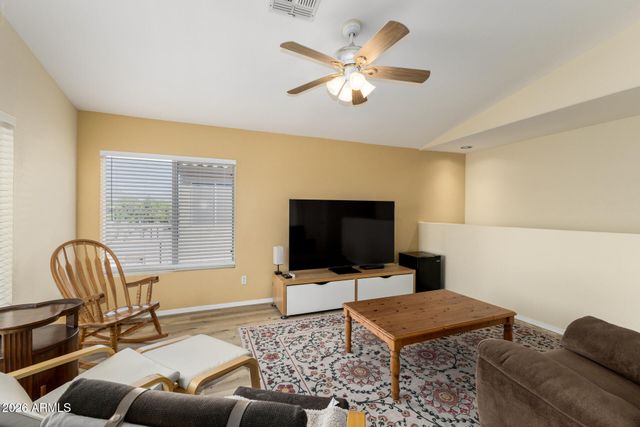 10252 E Diamond Avenue, Mesa, AZ 85208