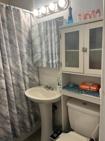 12950 NW 22nd Ave, Miami, FL 33167