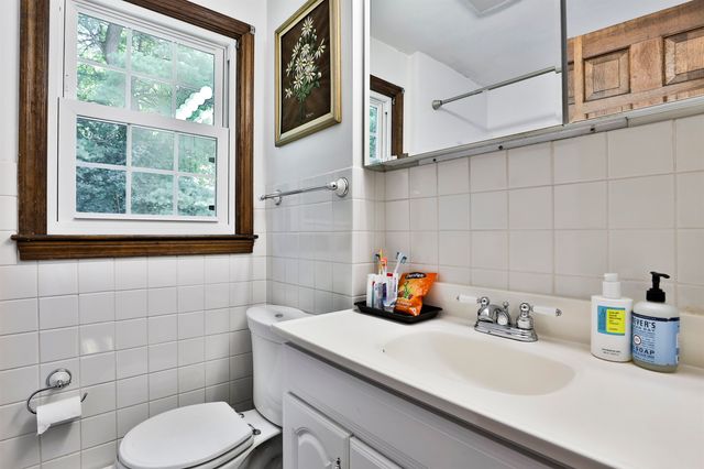 56 Lawndale Avenue, Nashua, NH 03060