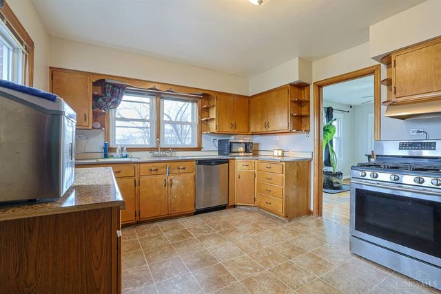 656 W Plane Street, Bethel, OH 45106