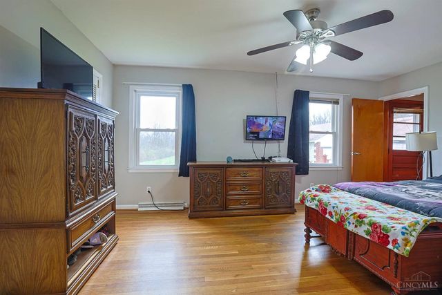 656 W Plane Street, Bethel, OH 45106