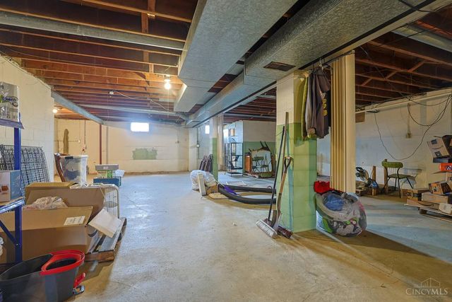 656 W Plane Street, Bethel, OH 45106