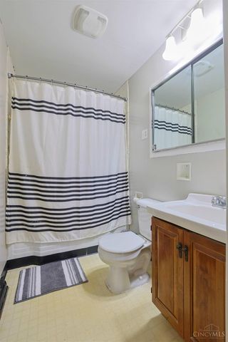 656 W Plane Street, Bethel, OH 45106