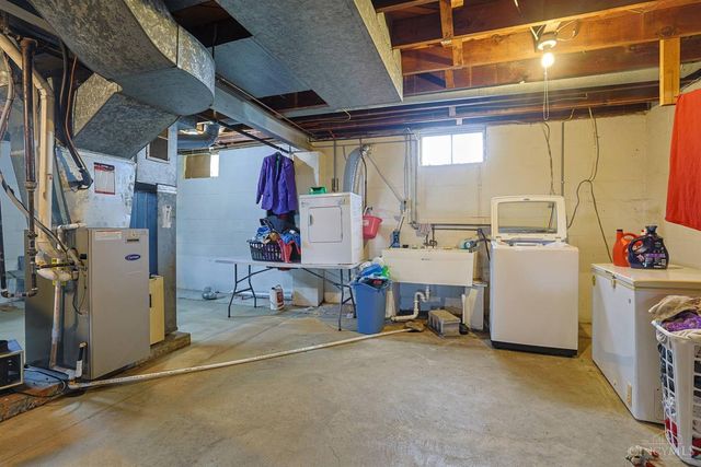 656 W Plane Street, Bethel, OH 45106