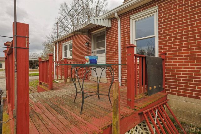 656 W Plane Street, Bethel, OH 45106