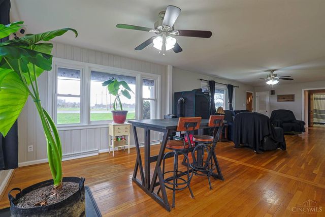 656 W Plane Street, Bethel, OH 45106