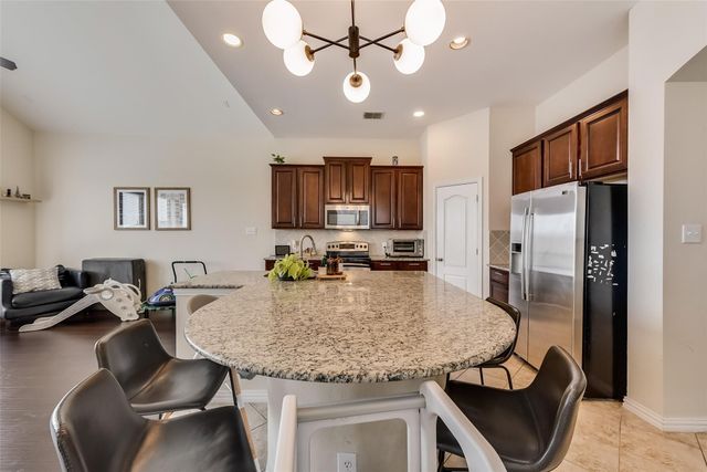 1916 Lantana Lane, Irving, TX 75063