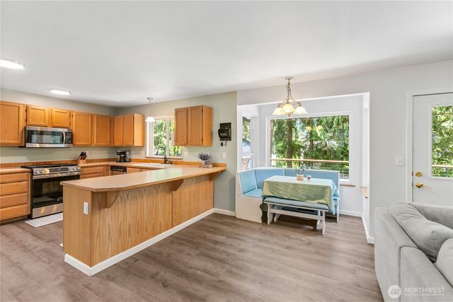 9192 Harrow Place NW, Bremerton, WA 98311