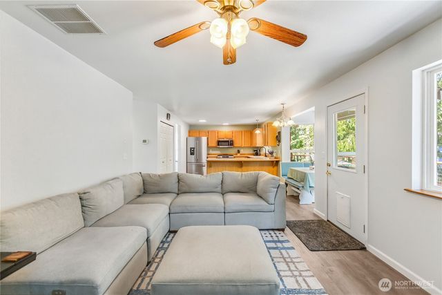 9192 Harrow Place NW, Bremerton, WA 98311
